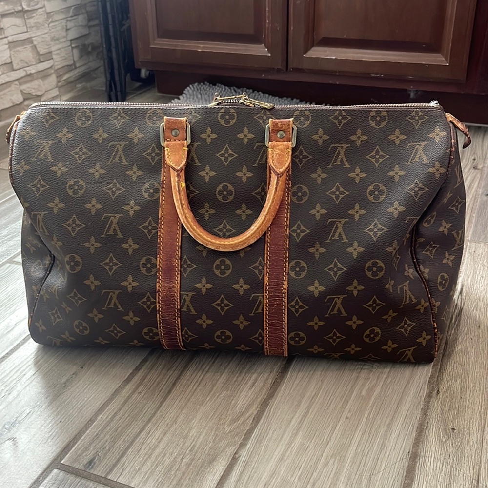 Louis Vuitton Monogram Canvas Speedy 40